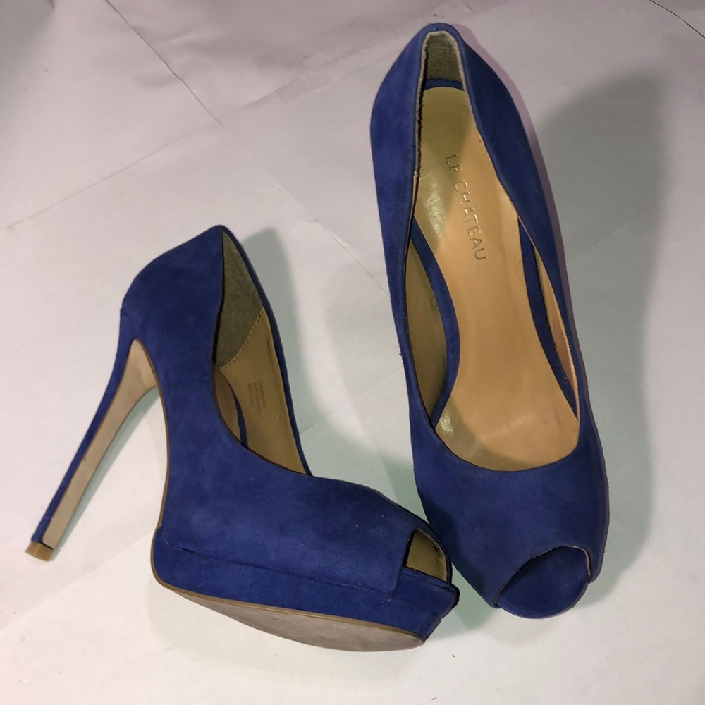 Heels - Picture 2 of 3